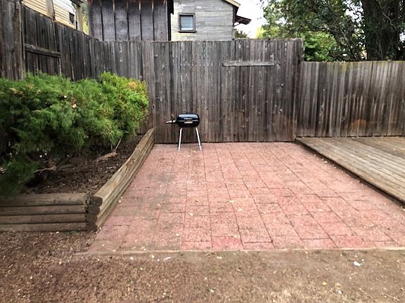 5th image of 306 W Jefferson St