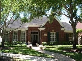 7130 Greatwood Trails Dr, Sugar Land, TX 77479