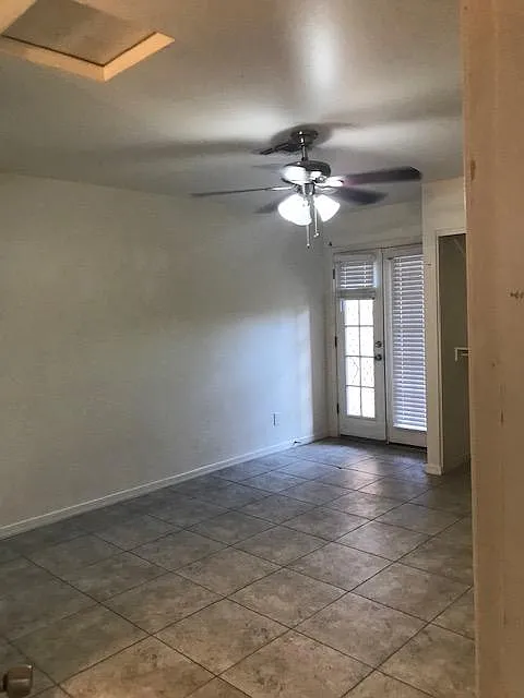 1718 E Campbell Ave — Photo 3