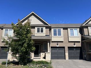 3277 Mockingbird Cmn, Oakville, ON L6H 0W9