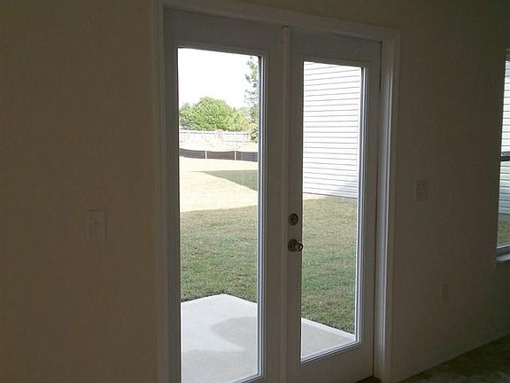 4th image of 2230 Waltham St