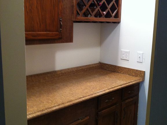 2nd image of 2145 S Jefferson Ave #C