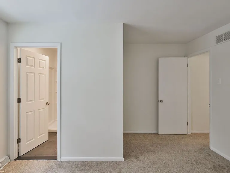305 S Warminster Rd #B2 — Photo 13