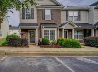 609 Graythorn Ln, Greenville, SC 29607
