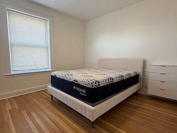 5th image of 1086 Commonwealth Ave #501