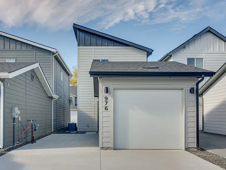 11037 W Crestwater Ln — Photo 17