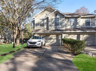 14 N Walden Elms Cir, Spring, TX 77382