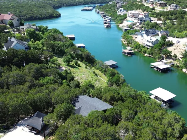 427 Neeleys Slough Dr, Graford, TX 76449