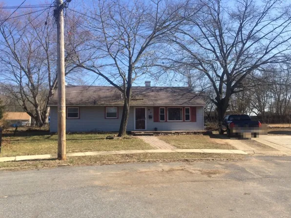 3 Alexander Pl, Clayton, NJ 08312