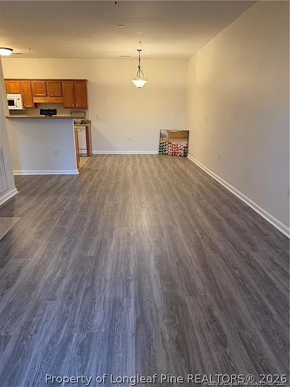 2 bed, 2.0 bath, 1298 sqft, $1,300 — Photo 4