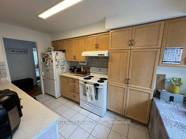 800 Sheppard Ave W #209 — Photo 14