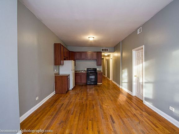 5th image of 942 N Lawndale Ave #1