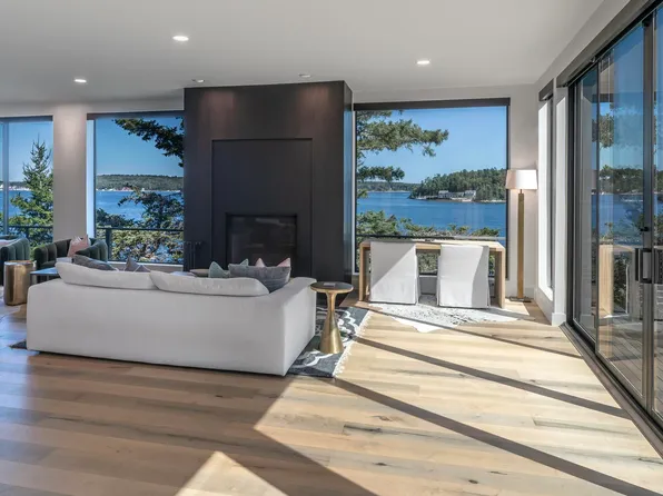 6 Harbor Ledge Lane, Southport, ME 04576