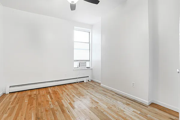 Rented by Compass | media 26