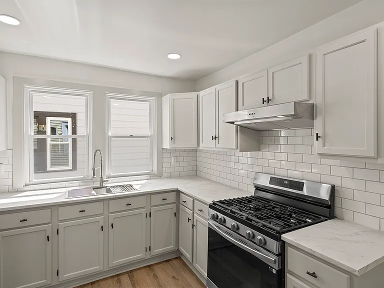 211 Tacoma Ave #1 — Photo 11
