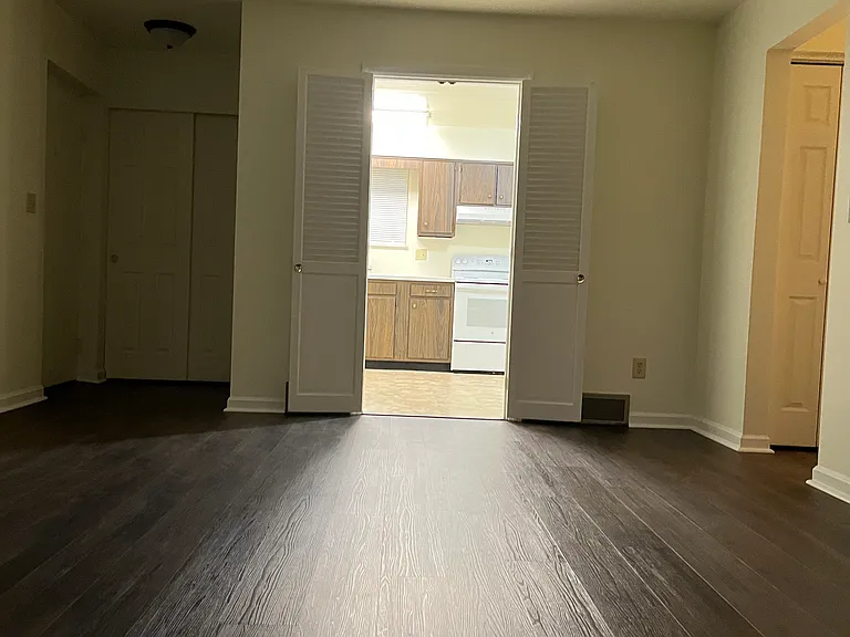5075 River Rd — Photo 14