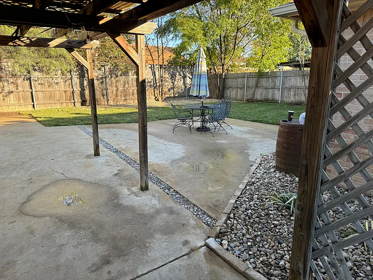 2918 Clover Ln — Photo 29