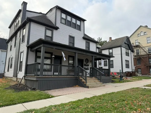 One11 Ypsilanti Park