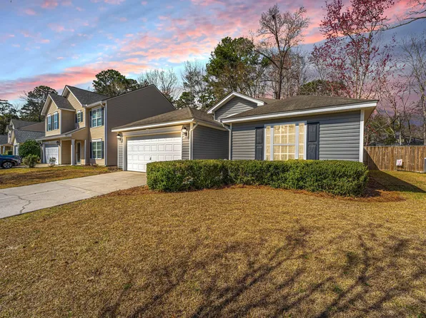 140 Moon Shadow Ln, Summerville, SC 29485