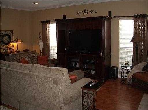 4th image of 4216 Chateau Lafitte Dr N #33