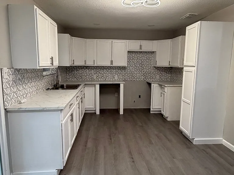 611 Sand Ave — Photo 6