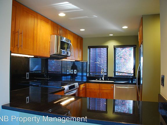 4th image of 555 Headlands Ct