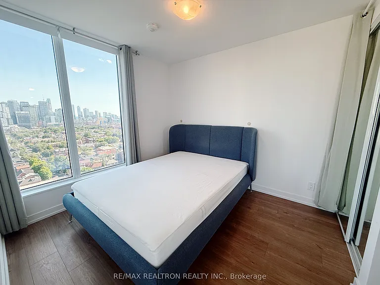 203 College St #1908 — Photo 7