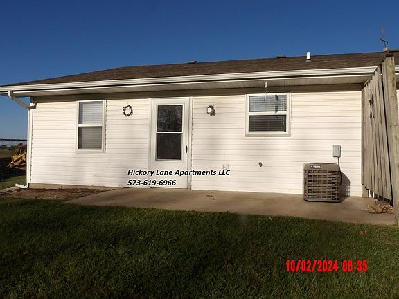 3rd image of 117 Hickory Ln #A