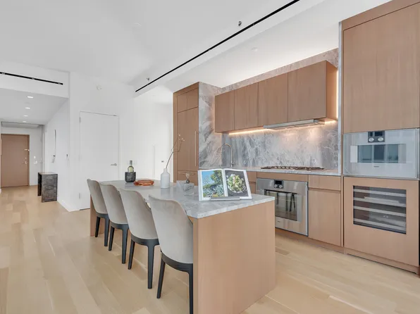 611 West 56th Street image 6 of 24