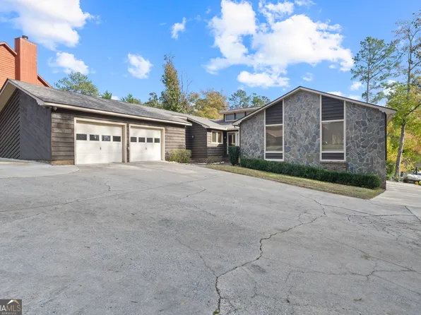 6826 Bay Point Dr, Macon, GA 31220