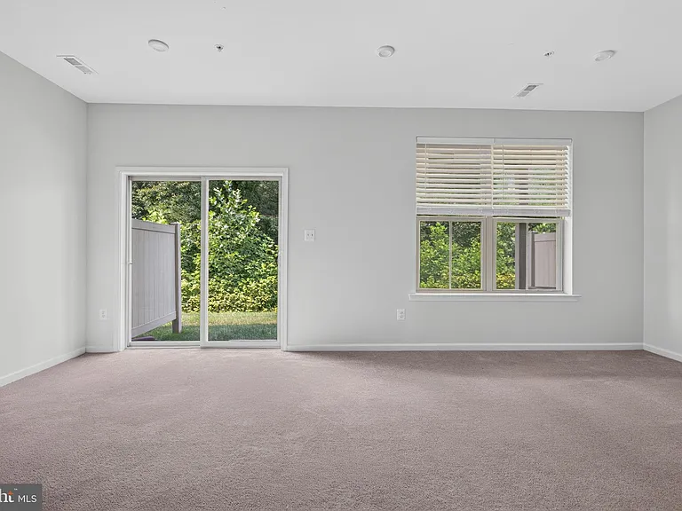 7906 Marietta Dr — Photo 3