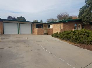 118 Azure Dr, Los Alamos, NM 87547