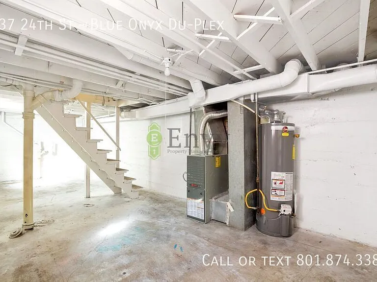 937 24th St #BLUE ONYX DU-PLEX — Photo 16