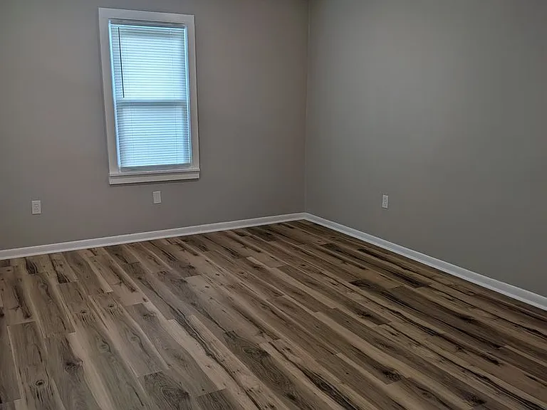 4408 Rice Rd — Photo 2