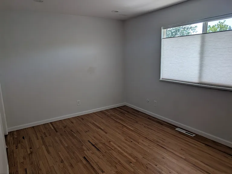 914 W Jefferson St — Photo 39