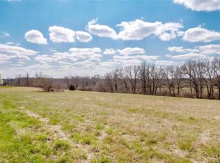 101 Red Ridge Dr, Winfield, MO 63389