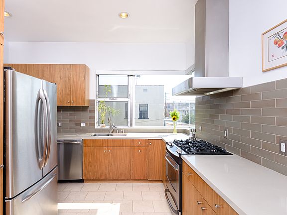 3rd image of 1513 S Orange Grove Ave #1513