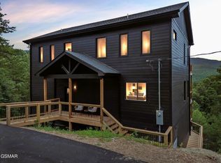 3959 Duck Hollow Rd, Gatlinburg, TN 37738