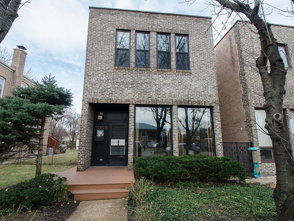 1st image of 3052 W Hood Ave