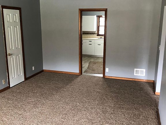 3rd image of 1031 Turner Blvd APT 2