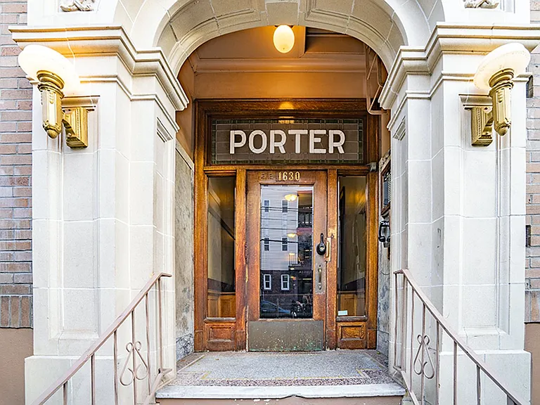 Porter — Photo 27
