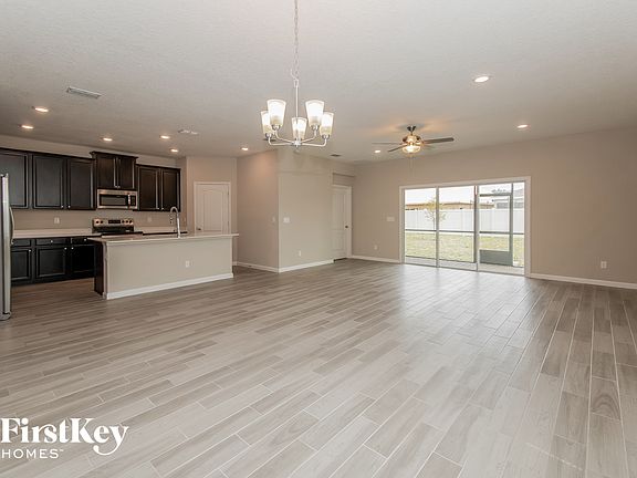 4th image of 9777 Cilantro Dr