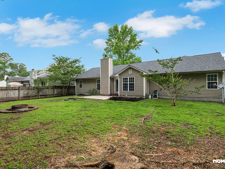 216 Stone Point Ln — Photo 8