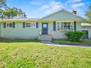 134 Glendale Rd, Attleboro, MA 02703