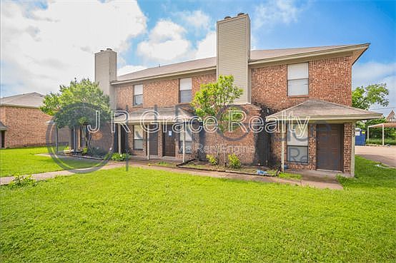 3rd image of 5935 Shadydell Dr