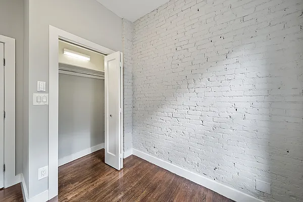 Rented by Cooper & Cooper Real Estate | media 11