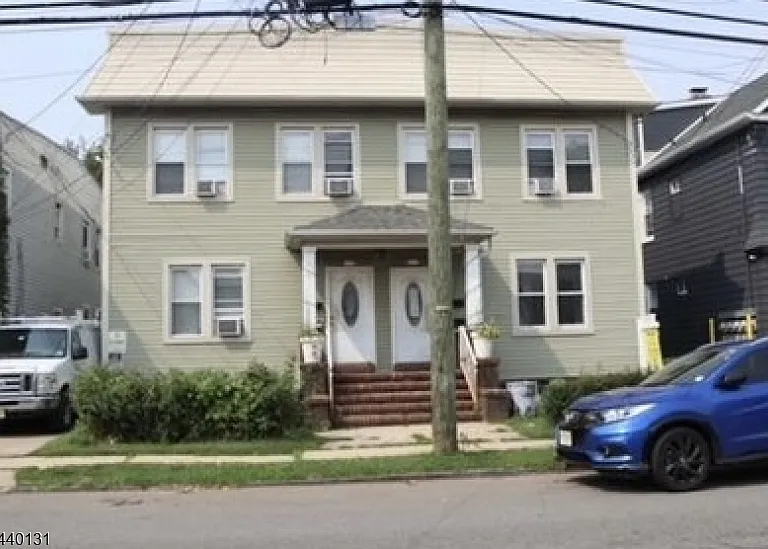 633 Maple Ave #1 — Photo 1