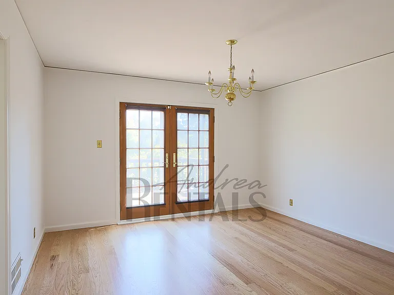 5555 Harbord Dr — Photo 10
