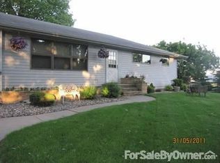 1300 N Grant St, Fairmont, MN 56031