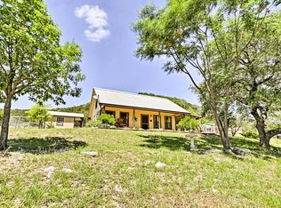 128 Loma Verde Rd, Medina, TX 78055